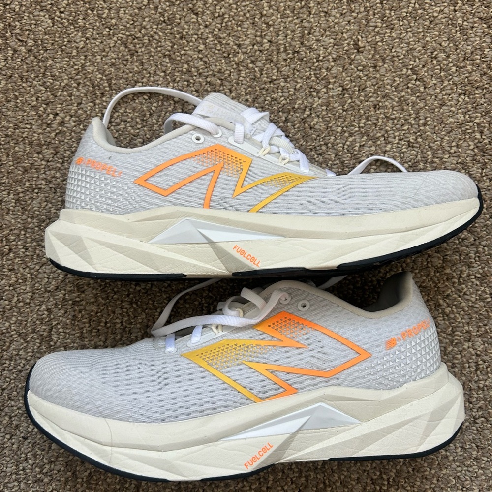 New Balance FUELCELL PROPEL V5